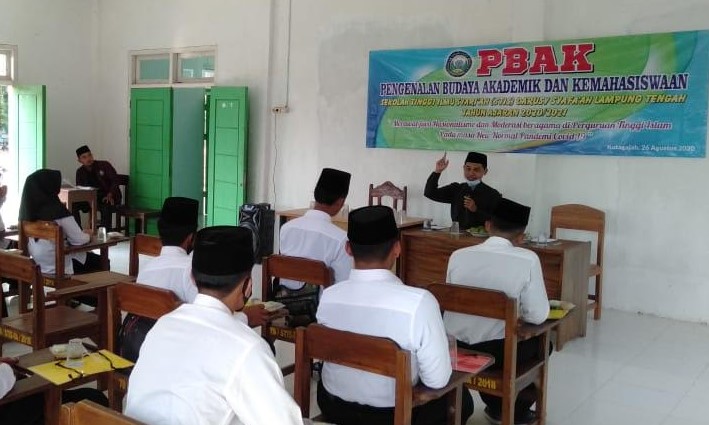 Pengukuhan Jiwa Nasionalisme Dalam PBAK STIS Darus Syafaah